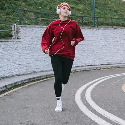 小猫咪去宠物店驱虫多少钱一次（去宠物店给猫驱虫多少钱）